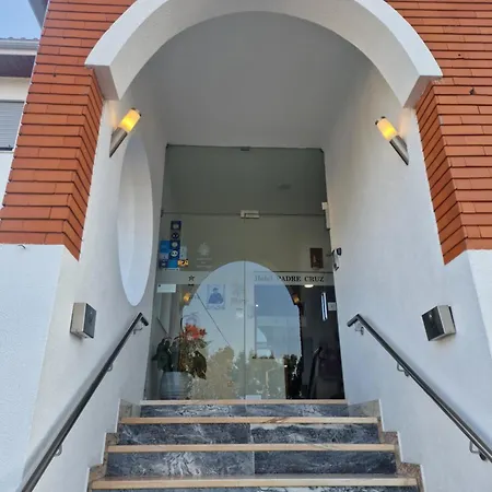 Padre Cruz Hotel 2*