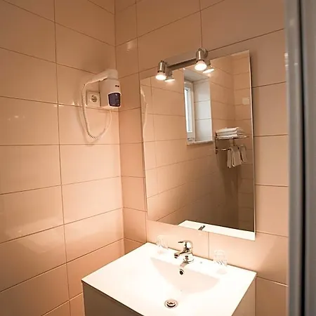 Otel Padre Cruz 2*