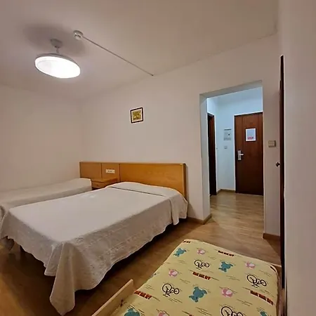 Padre Cruz Otel 2*