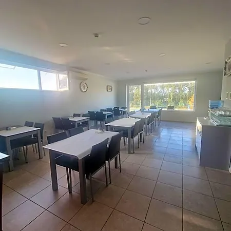 Padre Cruz Otel 2*