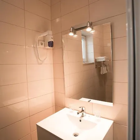 Padre Cruz Hotel Valenca