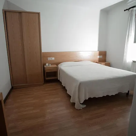 Otel Padre Cruz 2*